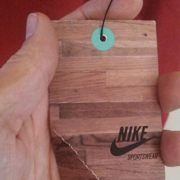 Nike Air Swoosh Logo T-Shirt Red Men’s XXL 337938-655 Vintage Rare NEW WITH TAGS - Picture 5 of 7